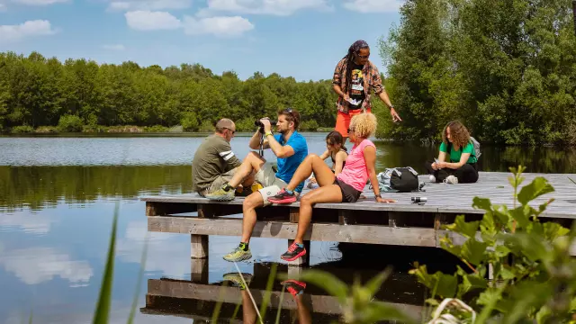 Familie- en vriendenweekend. Loop naar de Tourbière.