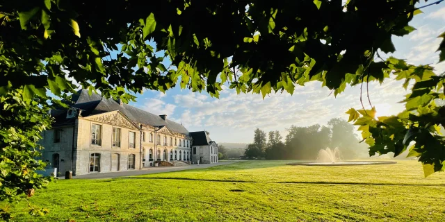 Gruchet Le Valasse 2023 Abbaye Du Valasse Umgeben von der Natur In Seinem Park Csnt