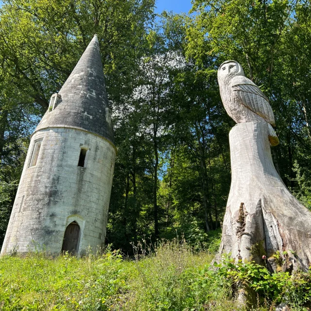 Gruchet Le Valasse 2023 Parc Abbaye Du Valasse En Haut Devant La Tourelle Et La Chouette Csnt (Park Abbaye Du Valasse)