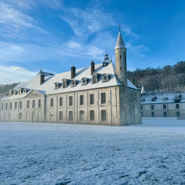 Gruchet Le Valasse 2024 Abbaye Du Valasse Exterieur Winkel Sonnenaufgang Csnt