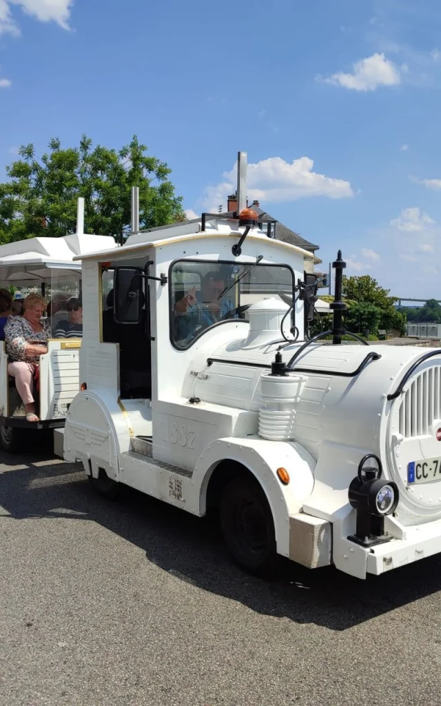 Rives En Seine Caudebec Juni 2023 Ausflug Petit Train Touristique Csnt