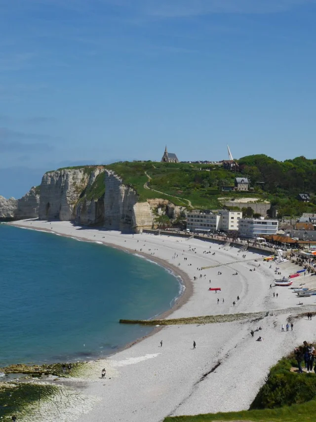 Etretat Mai 2018 Village De Pecheurs Vu De La Falaise Aval Csnt